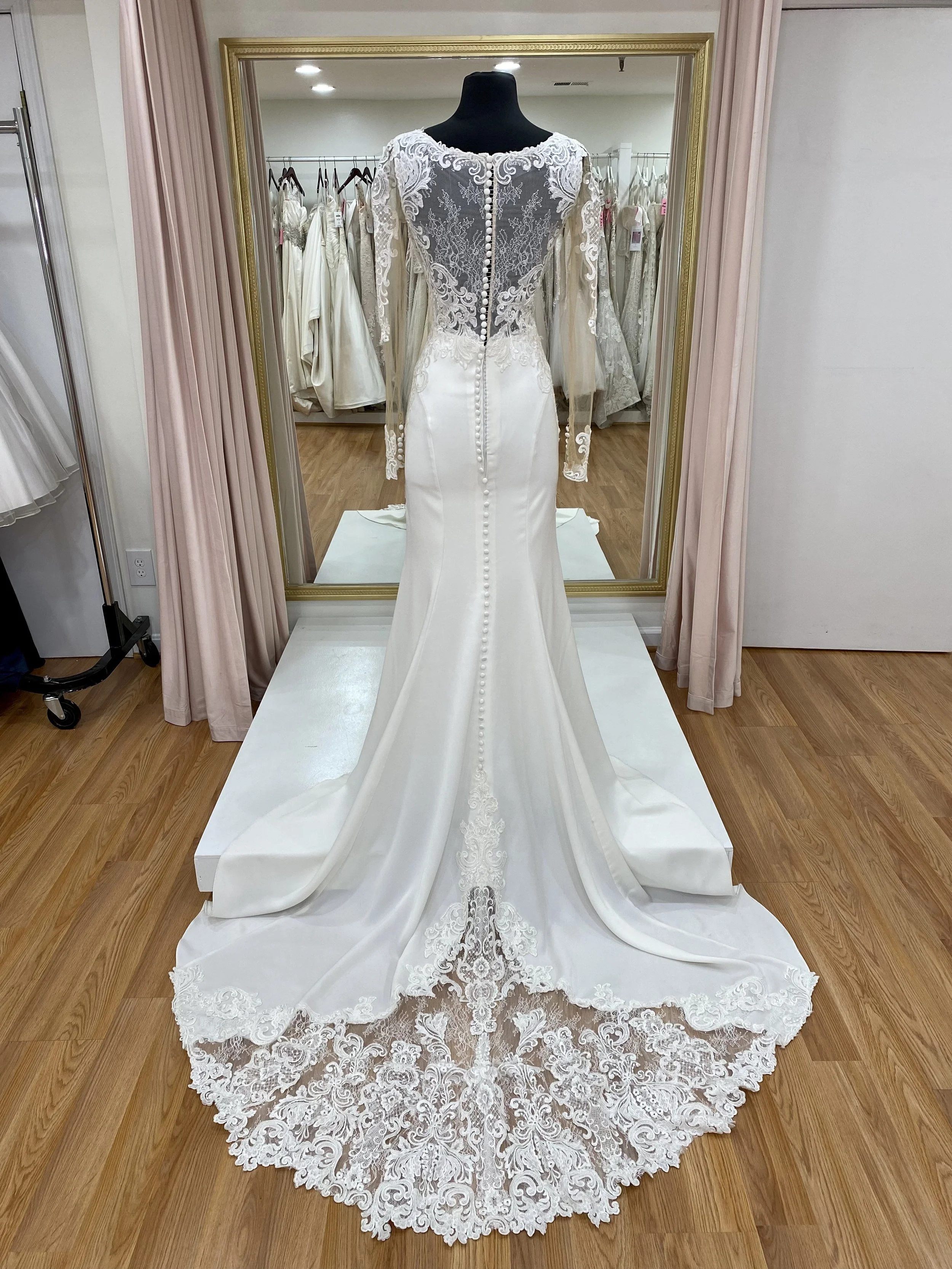Essense of Australia D2124 SIZE 10 Ellie s Bridal Boutique The Best of VA MD DC Bridal